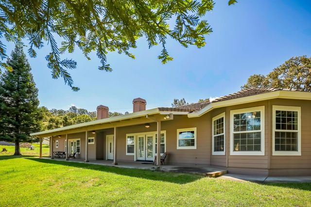 3751 Cosgrove Creek Rd, Valley Springs, CA 95252