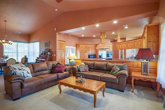 3751 Cosgrove Creek Rd, Valley Springs, CA 95252