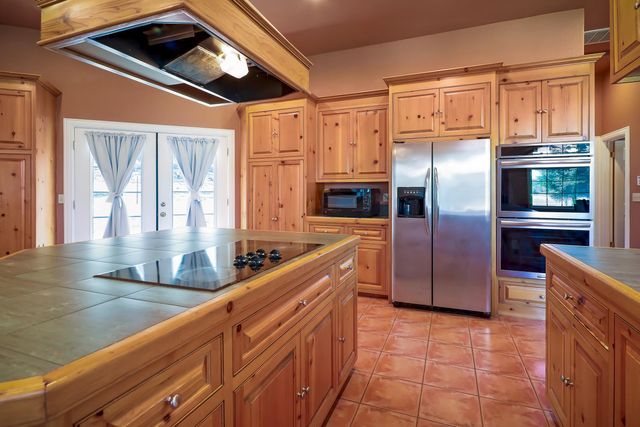 3751 Cosgrove Creek Rd, Valley Springs, CA 95252