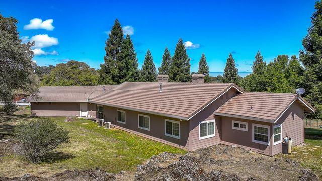 3751 Cosgrove Creek Rd, Valley Springs, CA 95252