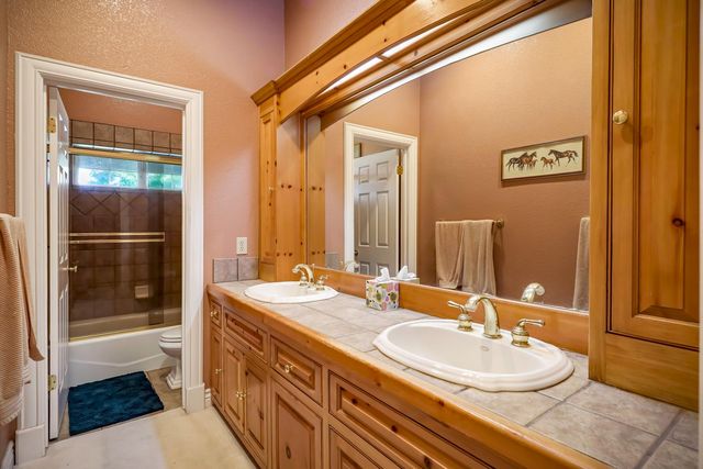 3751 Cosgrove Creek Rd, Valley Springs, CA 95252