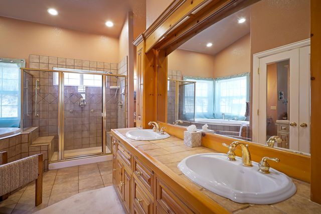 3751 Cosgrove Creek Rd, Valley Springs, CA 95252