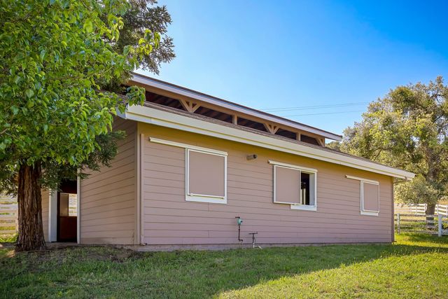 3751 Cosgrove Creek Rd, Valley Springs, CA 95252