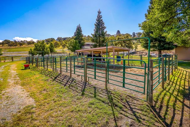 3751 Cosgrove Creek Rd, Valley Springs, CA 95252