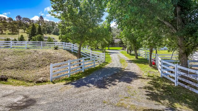 3751 Cosgrove Creek Rd, Valley Springs, CA 95252