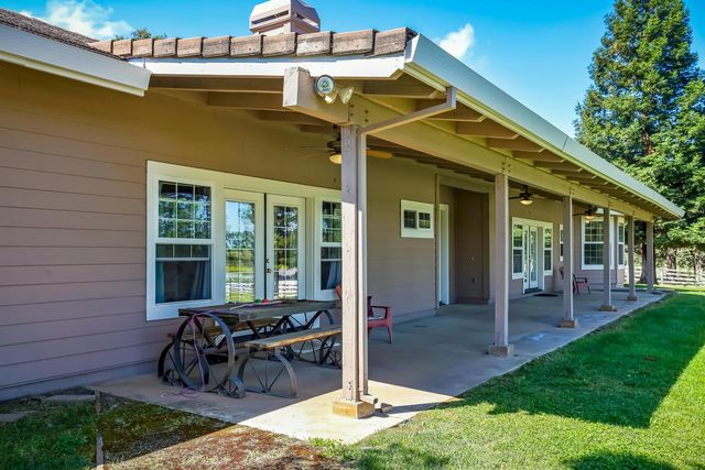 3751 Cosgrove Creek Rd, Valley Springs, CA 95252