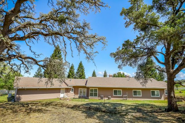 3751 Cosgrove Creek Rd, Valley Springs, CA 95252