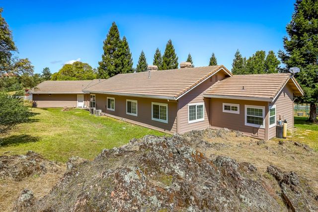 3751 Cosgrove Creek Rd, Valley Springs, CA 95252
