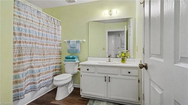 814 Guilford College Road 176, Greensboro, NC 27409