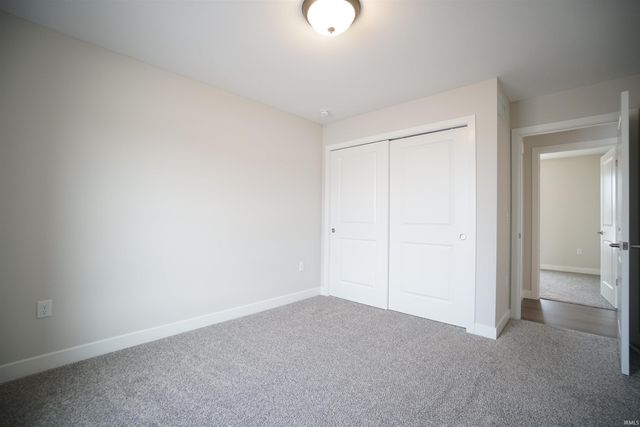 420 N Eastfield Circle, Milford, IN 46542