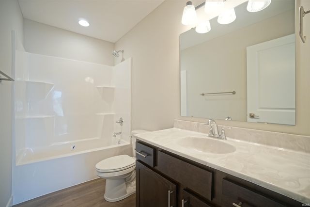 420 N Eastfield Circle, Milford, IN 46542