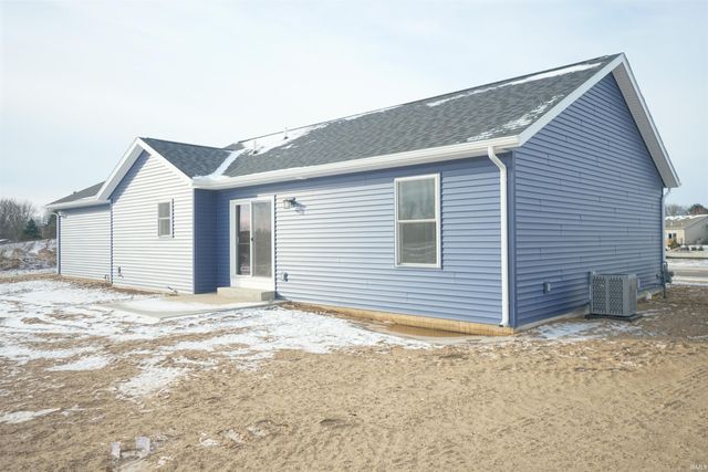 420 N Eastfield Circle, Milford, IN 46542