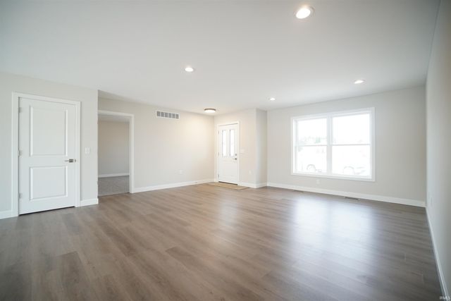 420 N Eastfield Circle, Milford, IN 46542