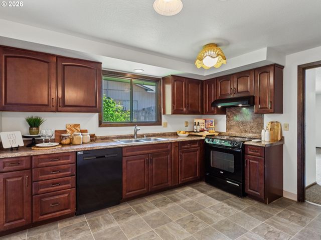 2605 Ne 49TH St, Vancouver, WA 98663