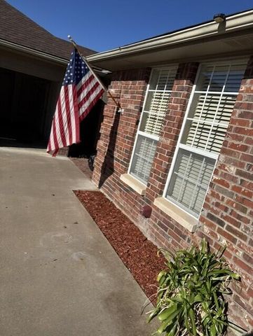1212 Dorchester Drive, San Angelo, TX 76901