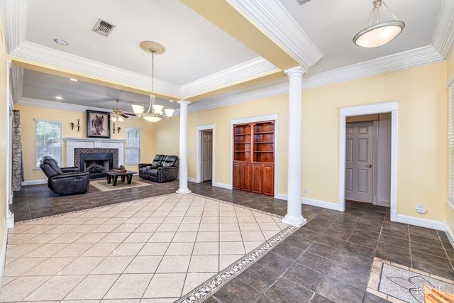 1212 Dorchester Drive, San Angelo, TX 76901