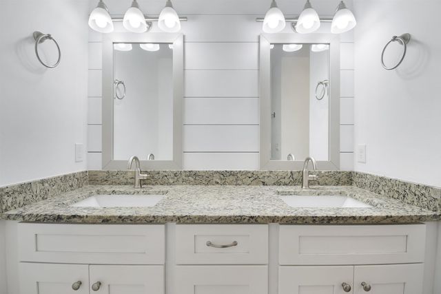 497 Pyrus St, St Augustine, FL 32080