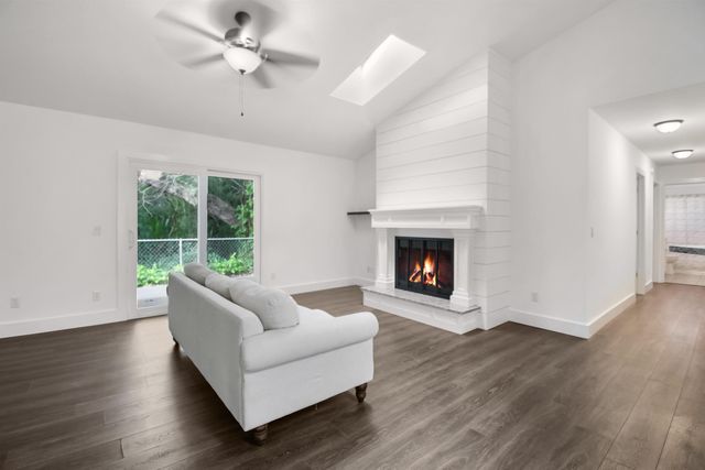 497 Pyrus St, St Augustine, FL 32080