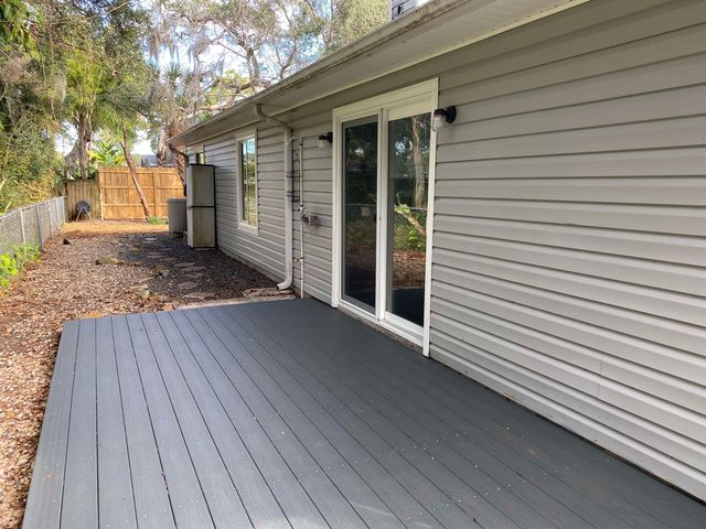 497 Pyrus St, St Augustine, FL 32080