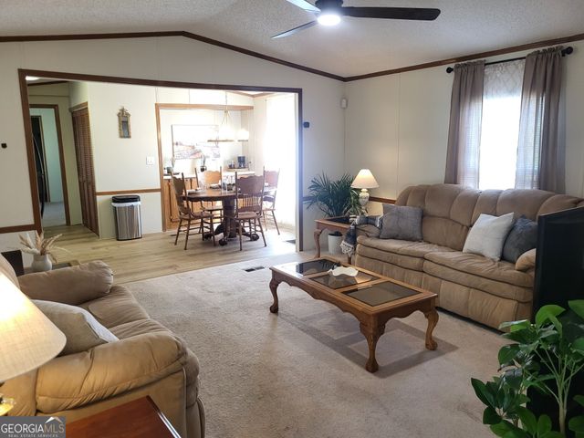 1075 County Rd 502, Valley, AL 36854