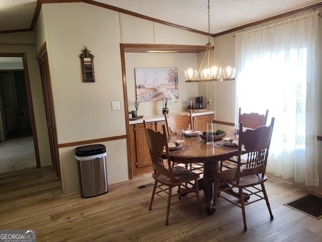 1075 County Rd 502, Valley, AL 36854