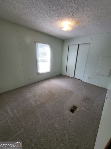 1075 County Rd 502, Valley, AL 36854