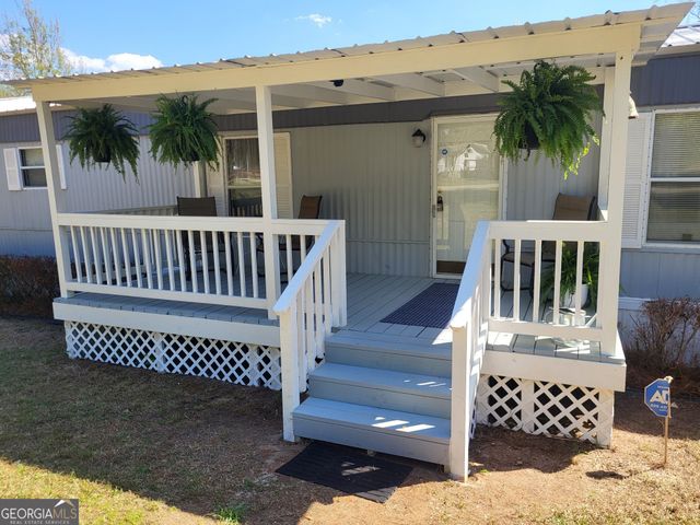 1075 County Rd 502, Valley, AL 36854