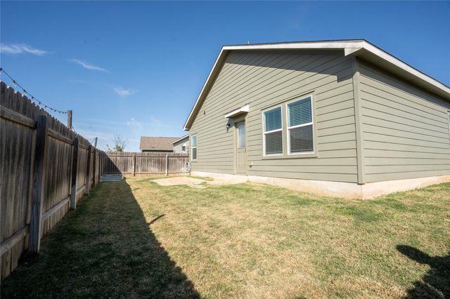 13400 Banquete ST, Elgin, TX 78621