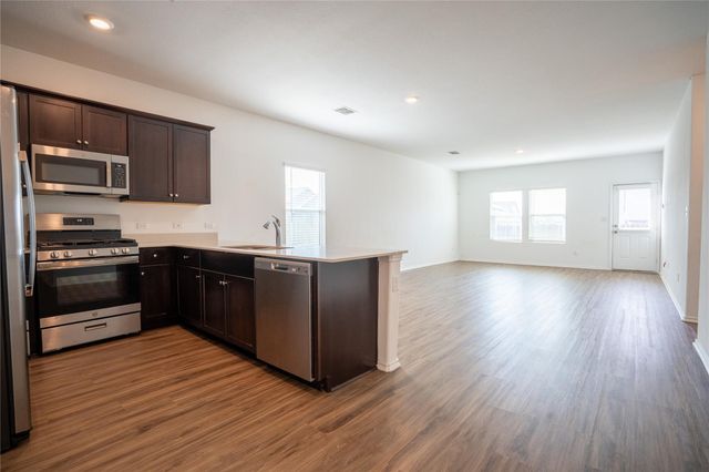 13400 Banquete ST, Elgin, TX 78621