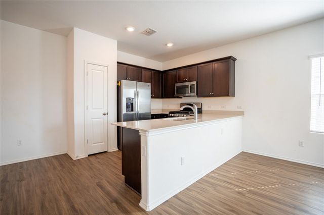 13400 Banquete ST, Elgin, TX 78621