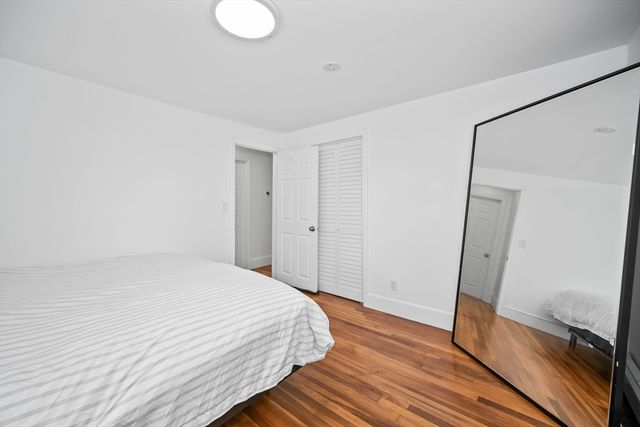 8 Nicholl St, Quincy, MA 02169