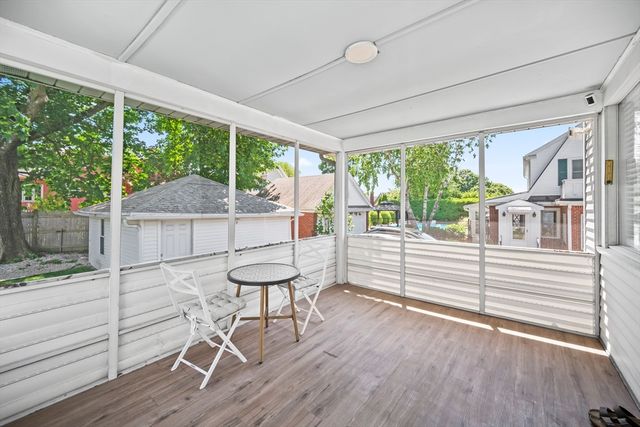 8 Nicholl St, Quincy, MA 02169
