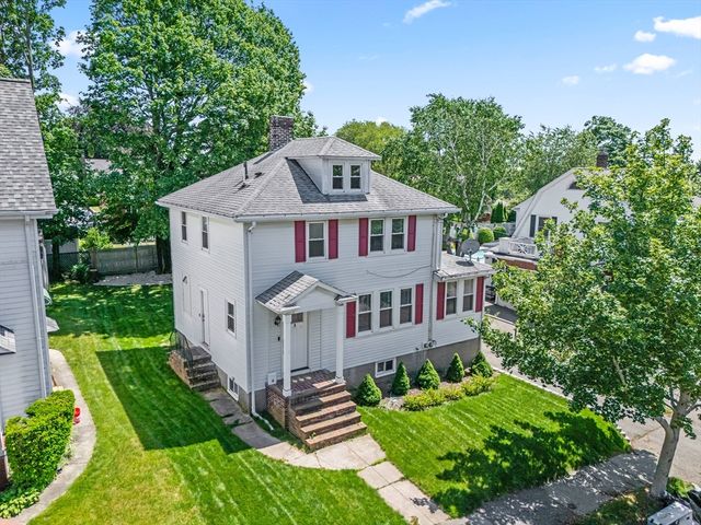 8 Nicholl St, Quincy, MA 02169
