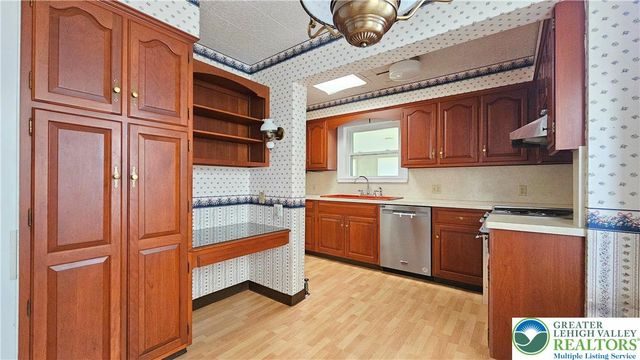 1936 Kemmerer Street, Bethlehem City, PA 18017