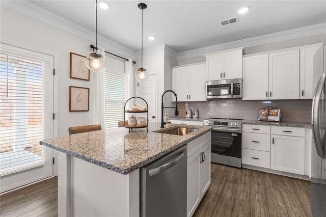 207 Rory Drive, Calhoun, GA 30701
