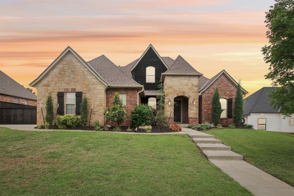 2002 Ithaca Drive, Norman, OK 73071