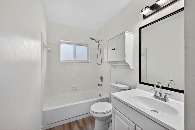 12541 SW 10th Ct, Davie, FL 33325