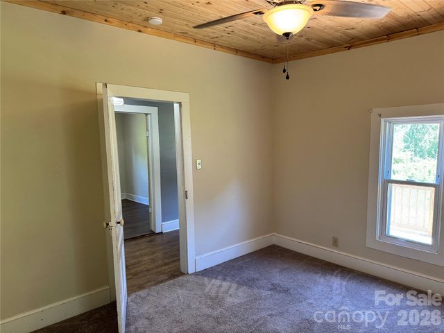 2834 Dan Brown Drive, Claremont, NC 28610