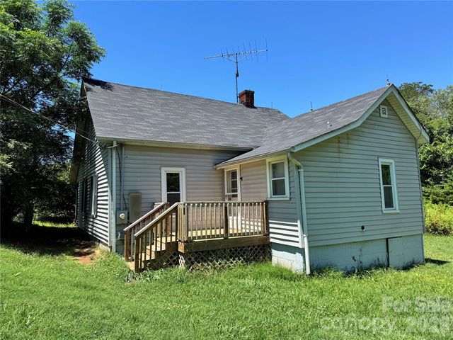 2834 Dan Brown Drive, Claremont, NC 28610