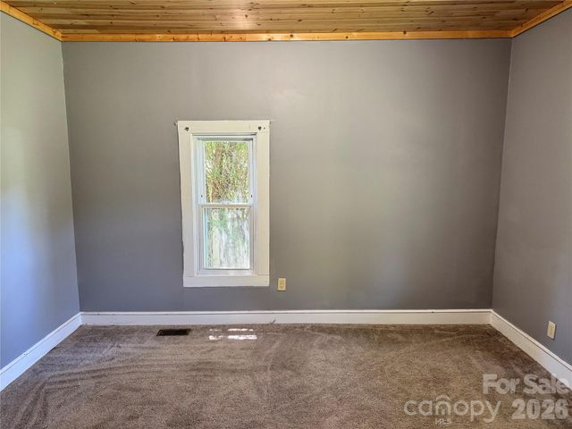 2834 Dan Brown Drive, Claremont, NC 28610