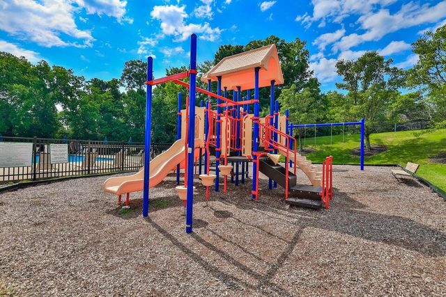 2297 Daybloom Court, Hebron, KY 41048