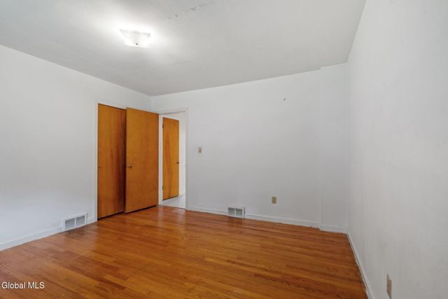 1020 John Alden Lane, Rotterdam, NY 12306