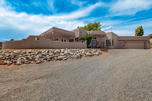 5897 RIO SALADO Loop NE, Rio Rancho, NM 87144