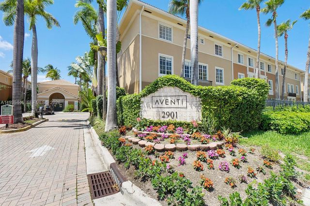 2861 NE 185th St 302, Aventura, FL 33180