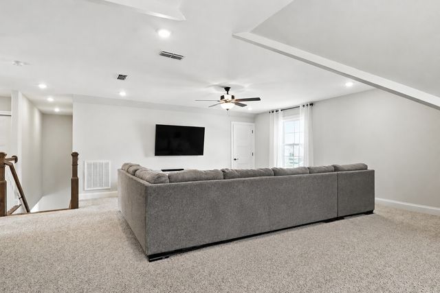 4103 Maples Farm Dr, Murfreesboro, TN 37127