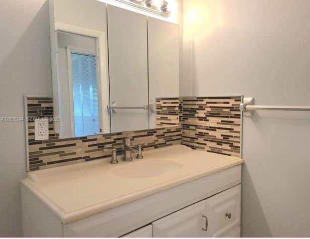 2528 Emory Drive C, Palm Beach, FL 33415