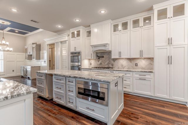 3519 Lake Pointe Dr, Jonesboro, AR 72404