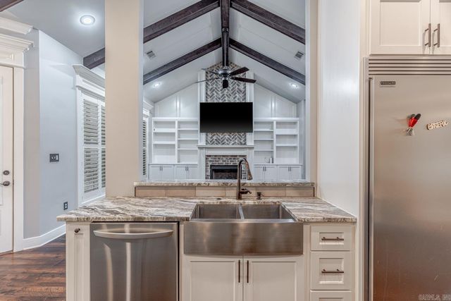 3519 Lake Pointe Dr, Jonesboro, AR 72404