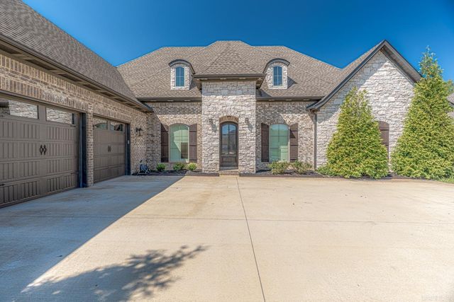 3519 Lake Pointe Dr, Jonesboro, AR 72404