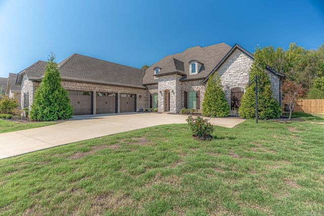 3519 Lake Pointe Dr, Jonesboro, AR 72404